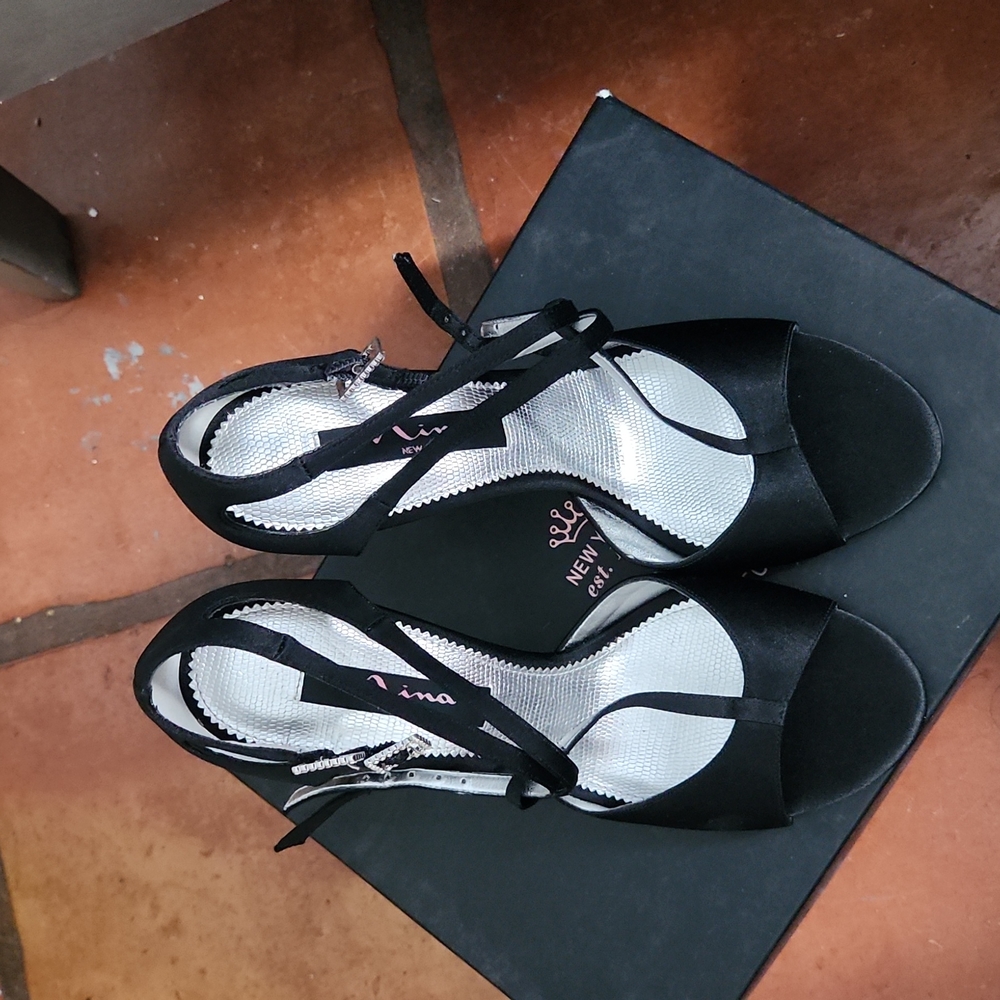 Nina black dress shoes size 7.5m
